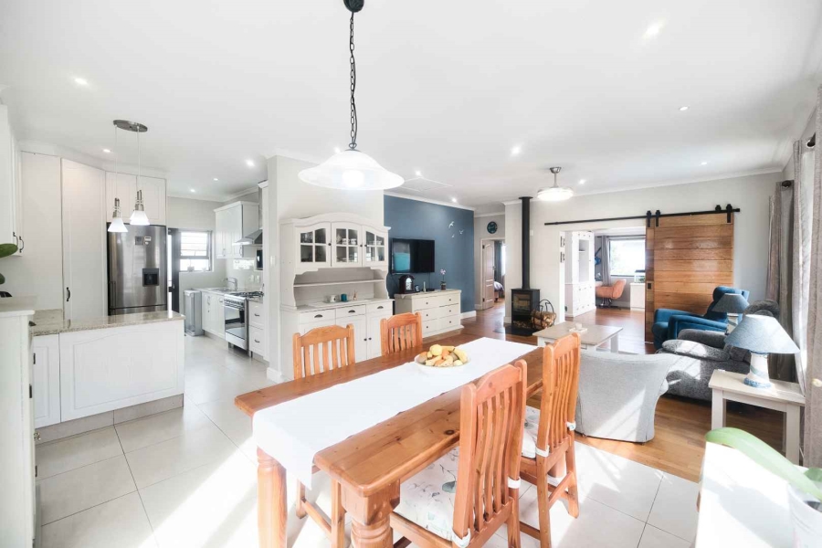 4 Bedroom Property for Sale in Voelklip Western Cape